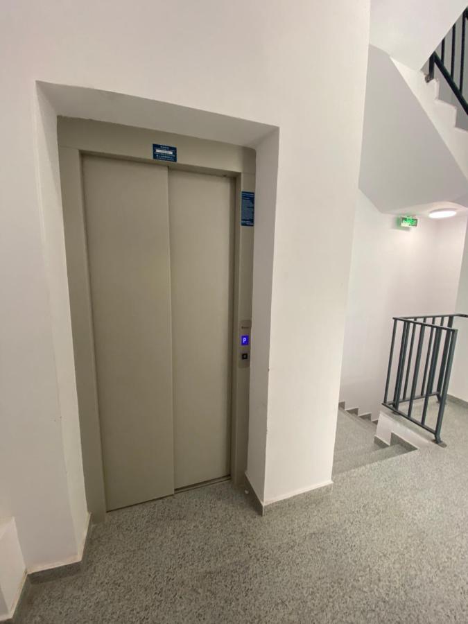 Helga'S Place Premium 1 Bedroom Condo Κλουζ-Ναπόκα Εξωτερικό φωτογραφία